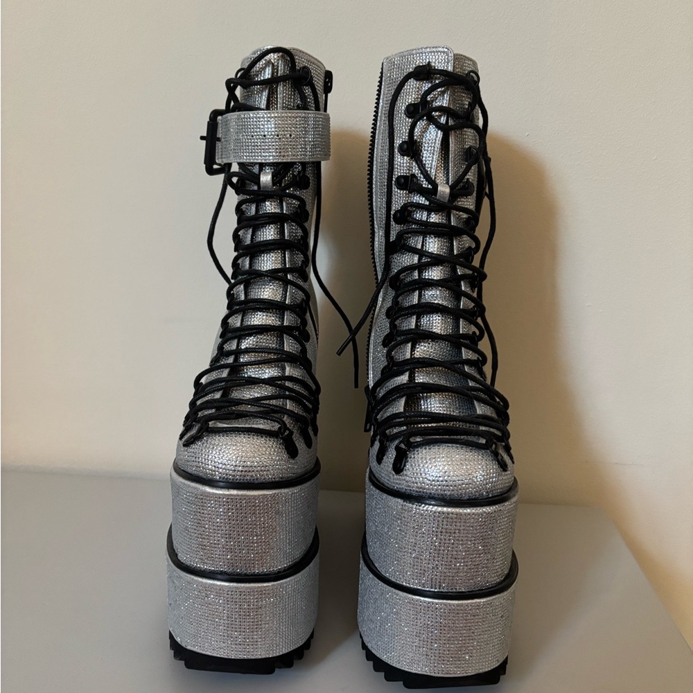 Dolls kill Crystal traitor boots club Exx women’s size 10 Silver Platform sequin